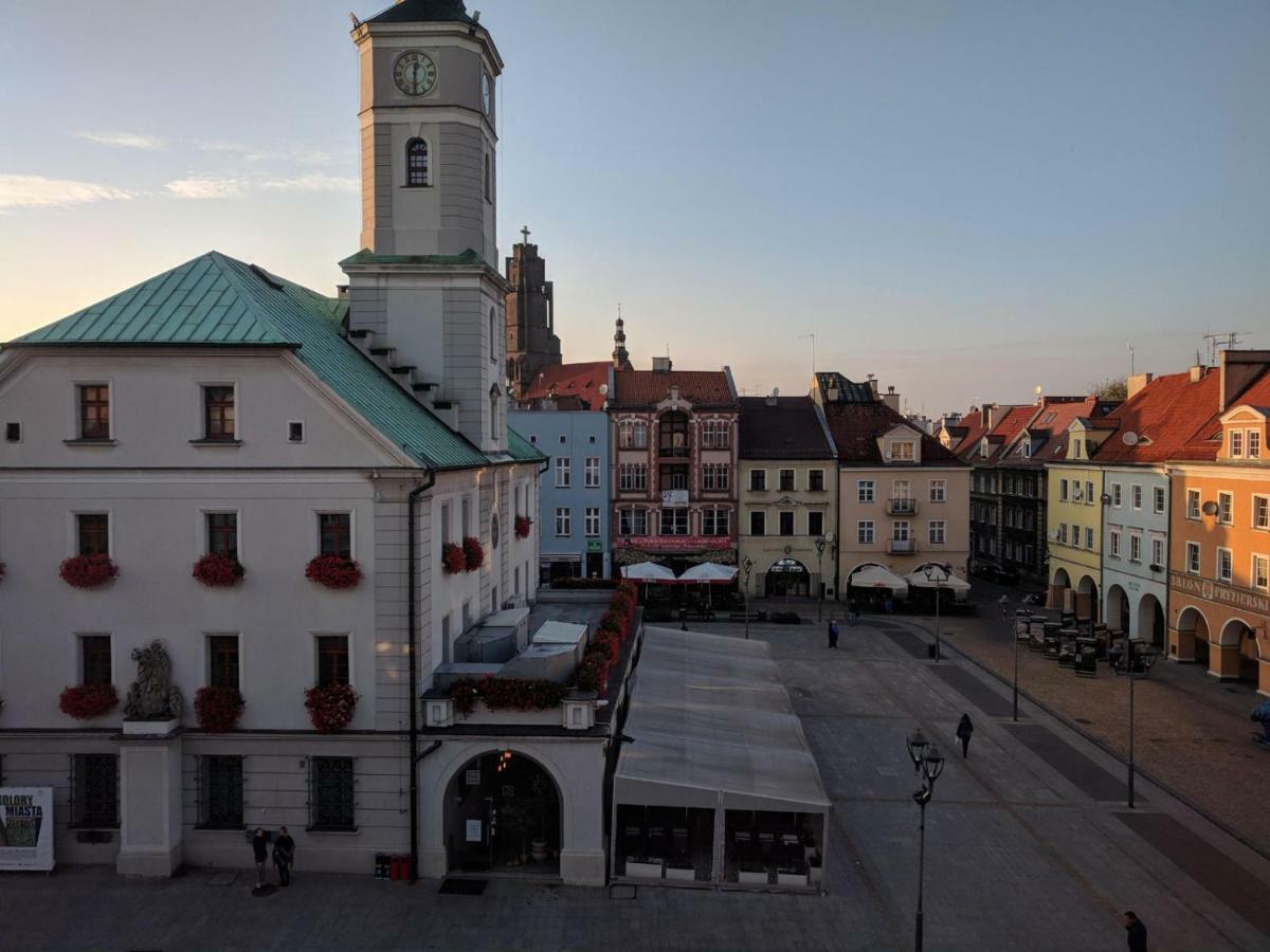 Apartament Z Widokiem Na Rynek Gliwice Bagian luar foto